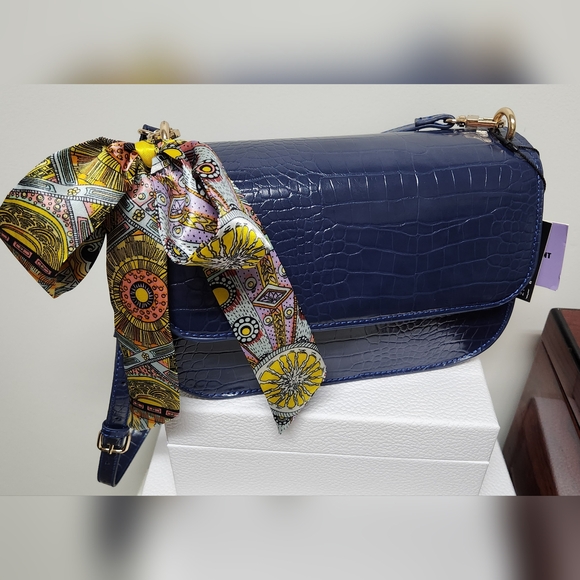 HOUSE OF WANT NYC Fire Saddle Flap Navy Croc Vegan Multistrap Bag NWT - Picture 11 of 16